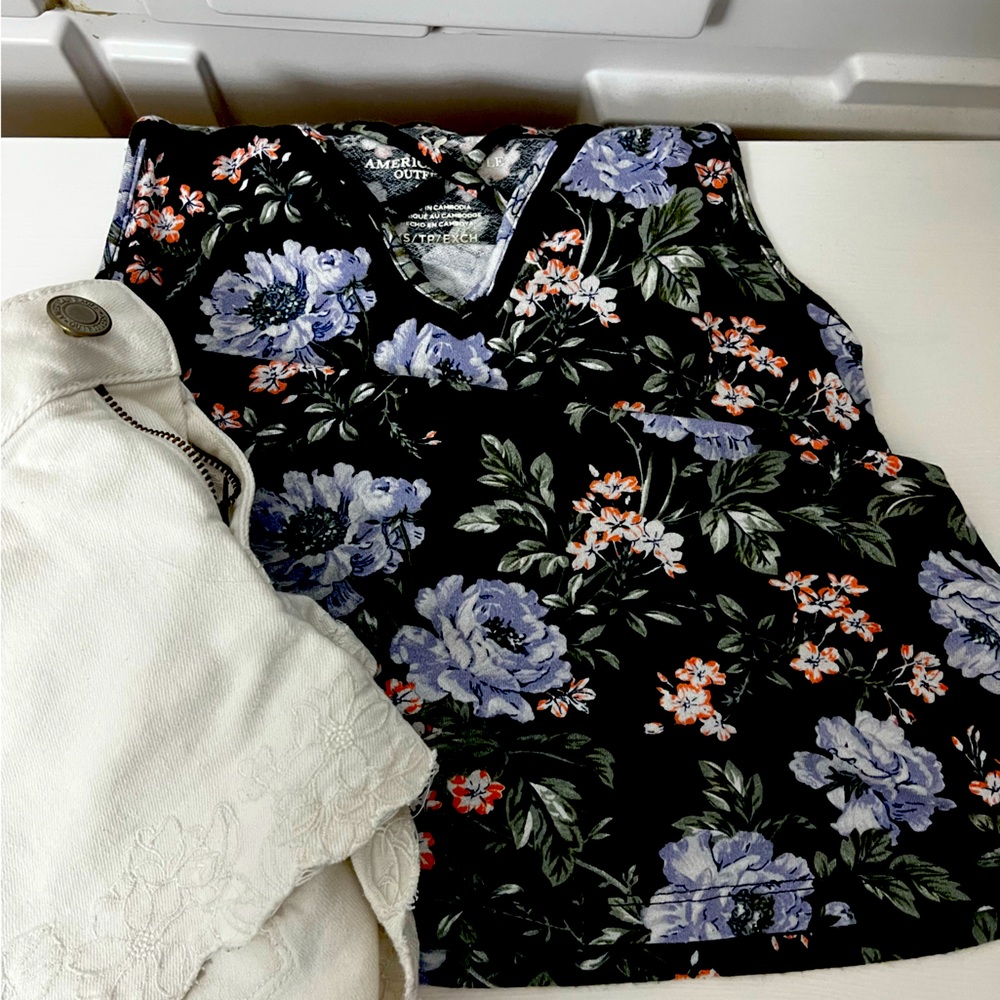 Floral American Eagle Outfitters Top Summery Flowy Top